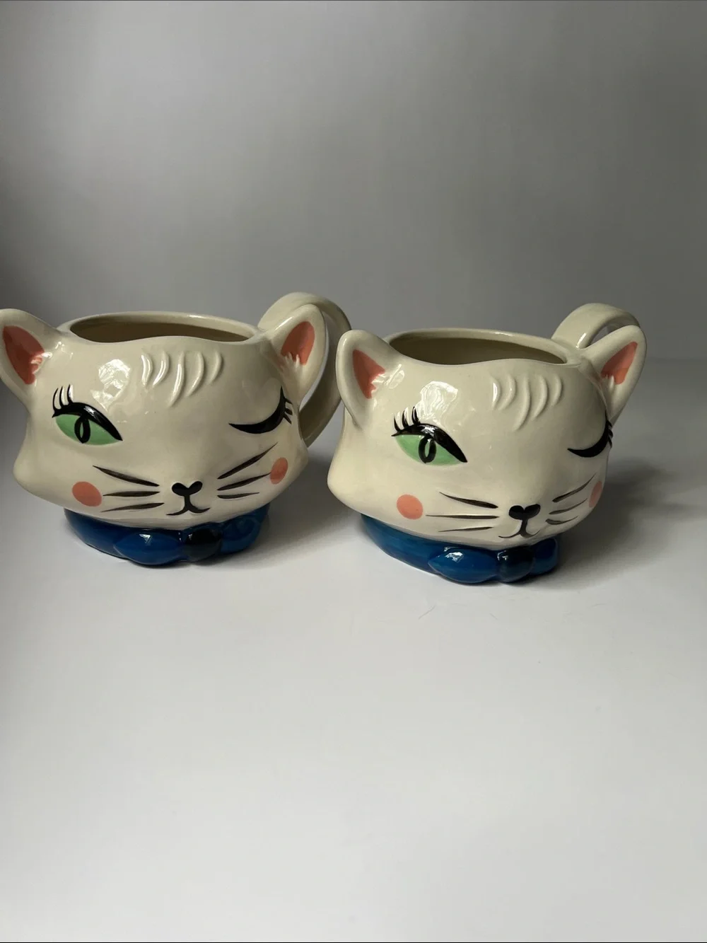 Home Essentials Cream Cat Face Ceramic Mugs with Blue Bows and Green Eyes